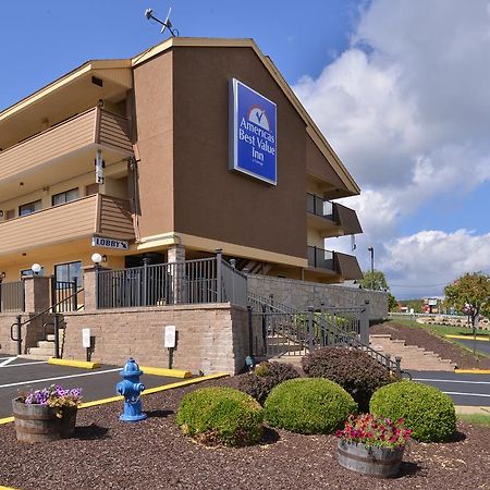 Americas Best Value Inn-Pittsburgh Airport Coraopolis Esterno foto